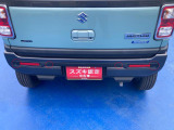 後退時ブレーキサポート・後方誤発進抑制機能センサーです。リヤバンパーに設置された超音波センサーが車両後方の状況を検知し各種制御を行います。またパーキングセンサー機能がブザーで危険をお知らせします♪