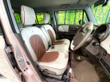運転席シート廻りは使用感も少なく、良好な状態となっています。丁寧に使われていたことがよくわかりますね。