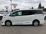トヨタ車をメインに、人気のハイブリッド車はもちろん、軽自動車からコンパクトカー、ミニバン、SUVなど様々な車種をご用意しております!展示車価格は支払総額表示ですのでご安心ください!