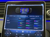 車内を彩るアンビエントライト。いつでもお好みの室内空間を演出してください。