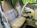 運転席シート廻りは使用感も少なく、良好な状態となっています。丁寧に使われていたことがよくわかりますね。