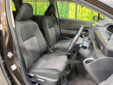 運転席シート廻りは使用感も少なく、良好な状態となっています。前オーナー様が丁寧に使っていたことがよくわかりますね。