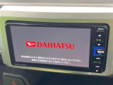 【純正ナビ】人気の純正ナビを装備しております。ナビの使いやすさはもちろん、オーディオ機能も充実!キャンプや旅行はもちろん、通勤や買い物など普段のドライブも楽しくなるはず♪