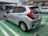 年式相応ですが、納車時にはできる限りキレイに納車させていただきます。どうしても気になるところ等ありましたら、低価格にてお直しいたしますので、何なりとお申し付けください。