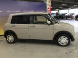 エンジンルーム、室内、クリーニング済みです。厳選したお車を屋内展示場にて展示中☆車両品質には自信がございます!ぜひ一度ご来店ください!!