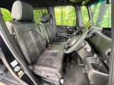 運転席シート廻りは使用感も少なく、良好な状態となっています。丁寧に使われていたことがよくわかりますね。