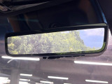 【デジタルインナーミラー】後席の大きな荷物や同乗者で後方が確認しづらい時でも安心!カメラが撮影した車両後方の映像をルームミラー内に表示。クリアな視界で状況の確認が可能です!