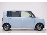 県内13店舗にて常時500台以上ダイハツ車を展示中です。見て、触って、納得のいく一台をぜひ見つけてください。