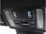 電動スライドドアのスイッチ付です。車内からもスイッチひとつで楽にドアの開閉が可能です。電動なので開閉時に力を使う必要がなく、半ドアになることもありません!