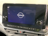【メーカー純正ナビ】インテリアに溶け込むスタイリッシュな「専用設計」メーカーナビを装備♪視認性や操作性など基本性能にも優れ、より上質なカーライフをお楽しみいただけます。