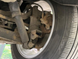 お車を安心してお乗りいただく為には、足回りの定期点検が欠かせません。サービスサポート(有償保証)では無料点検もご提供しており、安心のカーライフをお過ごしいただけるサポート体制が整っています。