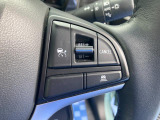 ACC(アダプティブクルーズコントロール)は、ペダル操作なしで設定速度を保ちます。先行車がいる場合には、先行車の車速に合わせ追従します。