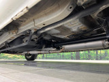 お車を安心してお乗りいただく為には、足回りの定期点検が欠かせません。サービスサポート(有償保証)では無料点検もご提供しており、安心のカーライフをお過ごしいただけるサポート体制が整っています。