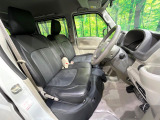 運転席シート廻りは使用感も少なく、良好な状態となっています。丁寧に使われていたことがよくわかりますね。