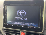 【純正ナビ】人気の純正ナビを装備しております。ナビの使いやすさはもちろん、オーディオ機能も充実!キャンプや旅行はもちろん、通勤や買い物など普段のドライブも楽しくなるはず♪