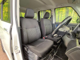 運転席シート廻りは使用感も少なく、良好な状態となっています。丁寧に使われていたことがよくわかりますね。