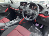 Q2 1.0 TFSI スポーツ 修復歴無し