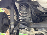 お車を安心してお乗りいただく為には、足回りの定期点検が欠かせません。サービスサポート(有償保証)では無料点検もご提供しており、安心のカーライフをお過ごしいただけるサポート体制が整っています。