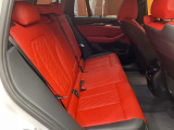 X3 M40d ディーゼル 4WD 本革シート