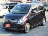 H24年式ワゴンRリミテッド入庫しました。内装外装美車、ディスプレイオーディオとエンジンスターター付きです。下回りも良好な状態から防錆処理済みです。お近くのお客様は是非現車ご確認くださいませ。