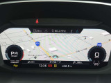 バーチャルコックピットでは、メーターやオーディオ操作、電話選択、地図の確認が可能。パネル内に高解像度の液晶ディスプレイを配置しております。