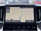 【純正10インチナビ】専用設計で車内の雰囲気にマッチ!ナビ利用時のマップ表示は見やすく、いつものドライブがグッと楽しくなります!