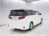 沢山乗れるのがこの車の魅力!2台で移動しないと・・・なんて時もこの車なら1台で!大活躍です♪