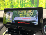 【パノラミックビューモニター】専用のカメラにより、上から見下ろしたような視点で360度クルマの周囲を確認することができます☆死角部分も確認しやすく、狭い場所での切り返しや駐車もスムーズに行えます。