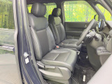 運転席シート廻りは使用感も少なく、良好な状態となっています。丁寧に使われていたことがよくわかりますね。