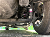 お車を安心してお乗りいただく為には、足回りの定期点検が欠かせません。サービスサポート(有償保証)では無料点検もご提供しており、安心のカーライフをお過ごしいただけるサポート体制が整っています。