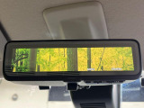 【デジタルルームミラー】後席の大きな荷物や同乗者で後方が確認しづらい時でも安心!カメラが撮影した車両後方の映像をルームミラー内に表示。クリアな視界で状況の確認が可能です!