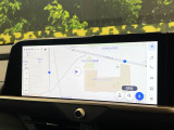 【12.3インチワイドナビ】高級感とインパクトのある大型ワイドナビを装備。各種オーディオ操作はもちろん、横長ワイド画面でのマップ2分割表示など、利便性も高いナビです♪