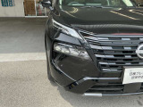 アダプティブLEDヘッドライトシステム!照射パターンを変化させて対向車や先行者が、眩しくならないようにハイビームをキープします。