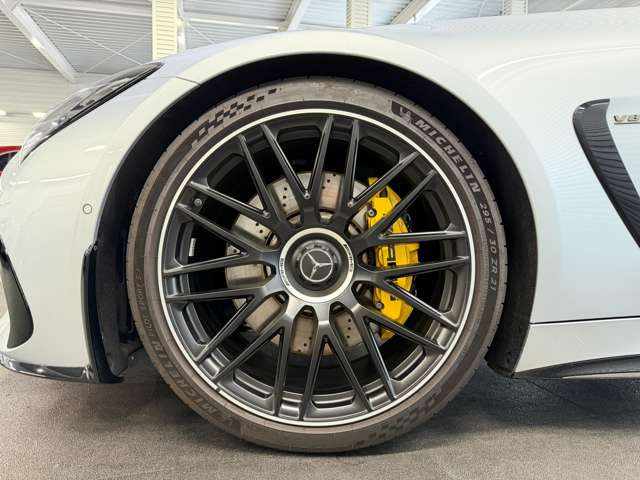 メルセデス・ベンツ AMG GT 63 4マチックプラス クーペ 4WD の中古車
