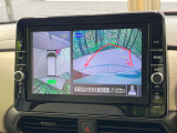 【アラウンドビューモニター】専用のカメラにより、上から見下ろしたような視点で360度クルマの周囲を確認することができます☆死角部分も確認しやすく、狭い場所での切り返しや駐車もスムーズに行えます。