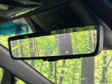 【デジタルインナーミラー】後席の大きな荷物や同乗者で後方が確認しづらい時でも安心!カメラが撮影した車両後方の映像をルームミラー内に表示。クリアな視界で状況の確認が可能です!