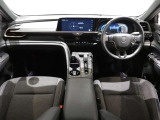 高いホールド性で運転姿勢が安定します。長距離ドライブでも疲れにくいのが魅力です。快適なドライビングライフをお送りください♪