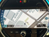●純正ナビ:一体感のあるナビは、高級感ある車内を演出してくれます。オーディオ機能も充実しておりますので、運転もより楽しめます♪