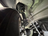 お車を安心してお乗りいただく為には、足回りの定期点検が欠かせません。サービスサポート(有償保証)では無料点検もご提供しており、安心のカーライフをお過ごしいただけるサポート体制が整っています。