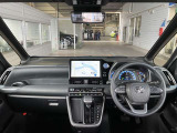 見通しのよいすっきりとした視界で、誰でも運転しやすいです。運転のしやすさは疲れにくさにも繋がりますよ♪