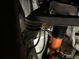 お車を安心してお乗りいただく為には、足回りの定期点検が欠かせません。サービスサポート(有償保証)では無料点検もご提供しており、安心のカーライフをお過ごしいただけるサポート体制が整っています。