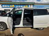 当店では、自社で仕入れした厳選車両を、多数展示しております。リーズナブルなお車を多数在庫しております。掘り出し物を探しにいらしてください。