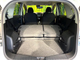 普段のお買い物や通勤、送迎等に十分な荷室スペースを確保しております。セカンドシートを倒すと、大きな荷物の積載も可能です♪