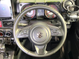 【純正革巻きステアリング】上質な革を使用することで、手にしっかり馴染みとても運転しやすいハンドルです♪