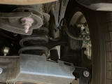 お車を安心してお乗りいただく為には、足回りの定期点検が欠かせません。サービスサポート(有償保証)では無料点検もご提供しており、安心のカーライフをお過ごしいただけるサポート体制が整っています。