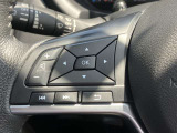 ステアリングスイッチ搭載!ハンドルひとつで手を離さなくても、運転中視線をそらさなくても操作が出来て便利です。