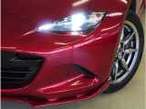 【LEDヘッドライト】省電力で長寿命の明るく運転しやすいLEDヘッドランプです。明るく照らすので暗い夜道からお客様を守ってくれます。お近くの広島マツダまでお越しください。
