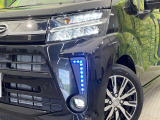 【LEDヘッドライト】悪天候や夜間走行時も良好な視界を確保し安心して運転できる高輝度LEDヘッドライトを装備!点灯速度が早く、消費電力も抑えられています。