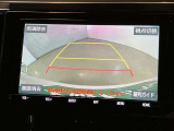 バックガイドモニターで、後方を確認しながら安心して駐車することができます。運転初心者も熟練者も必須の機能ですよ!