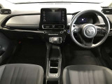 見通しのいい視界と最適なレイアウトで運転しやすいです。